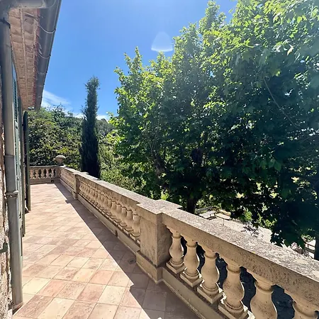 Magdala Arts & B&B *