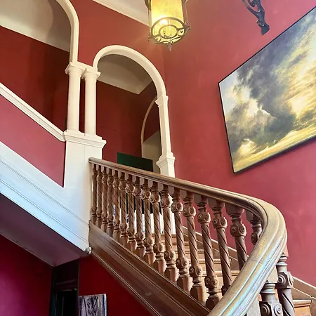 Magdala Arts & * 히에레