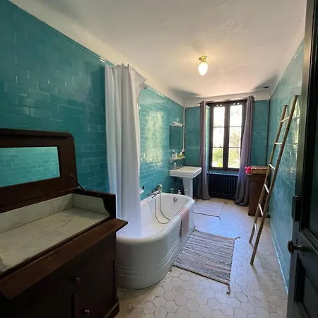 Magdala Arts&résidence Couette-café *