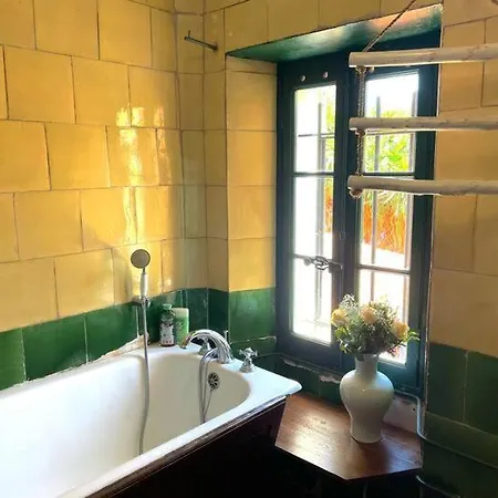 Couette-café Magdala Arts&résidence Hyères